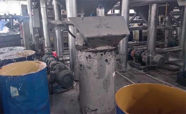 玻璃膠輸送泵現(xiàn)場(chǎng)拍攝 玻璃膠輸送泵現(xiàn)場(chǎng)拍攝