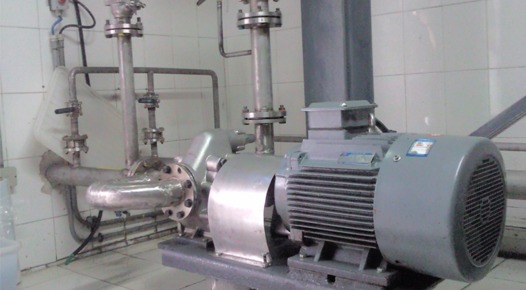 KCB不銹鋼齒輪泵用戶現場展示 KCB不銹鋼齒輪泵用戶現場展示